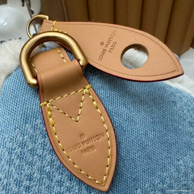 Fashionrep LV 2411YA0175 Bags 0510